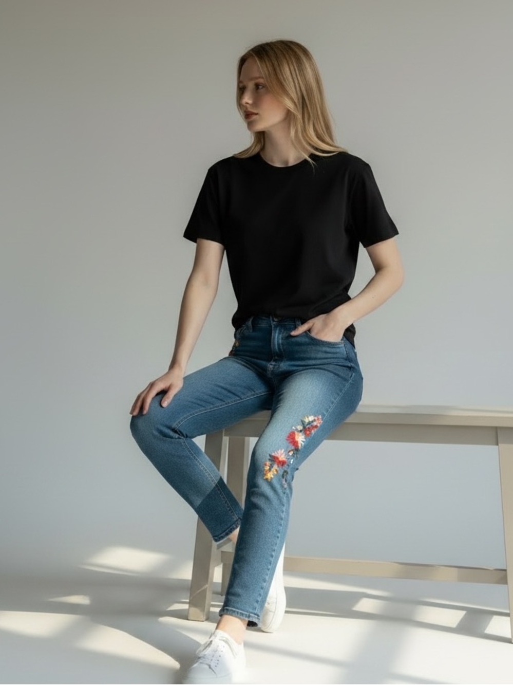 Driftwood Stella Jeans Womens 26 Blue Floral Embroidered Straight Leg Ankle